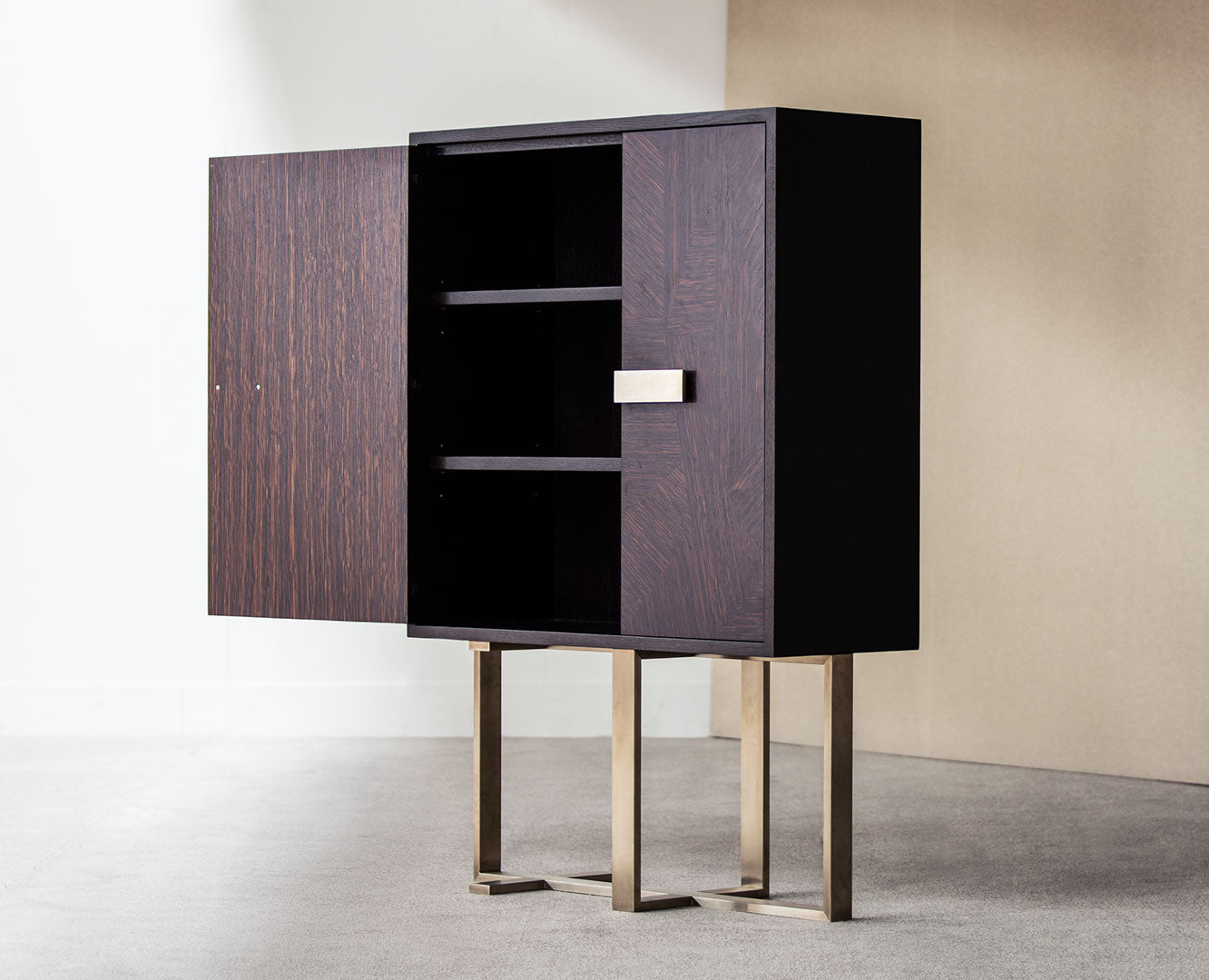 ALBERS CABINET