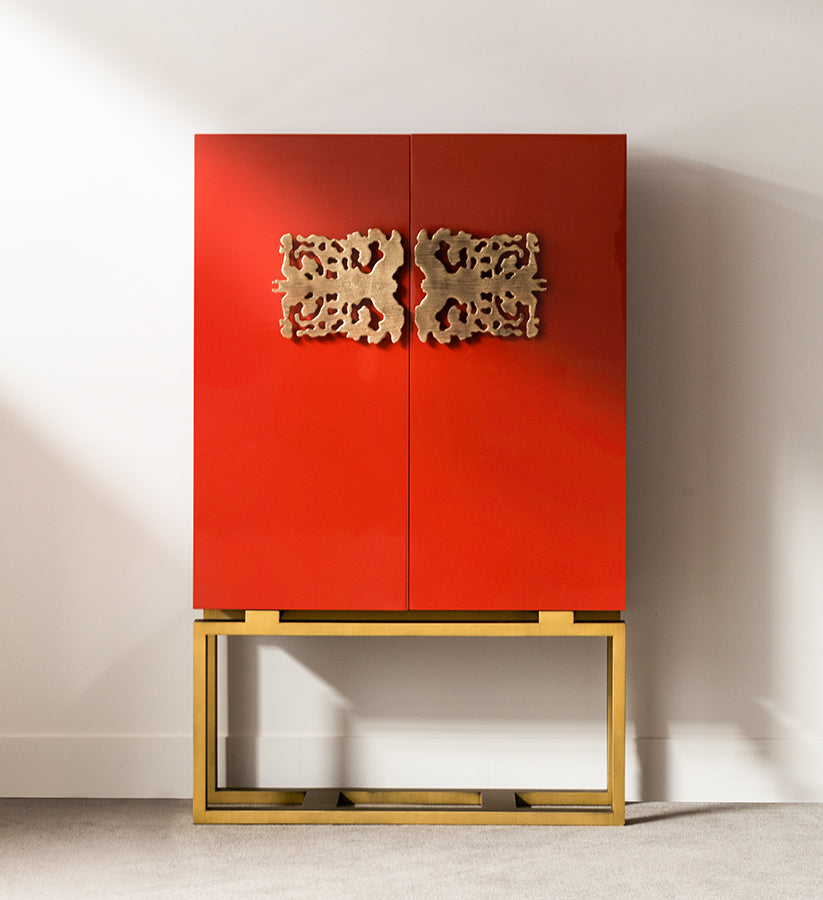 BISCORNET CABINET