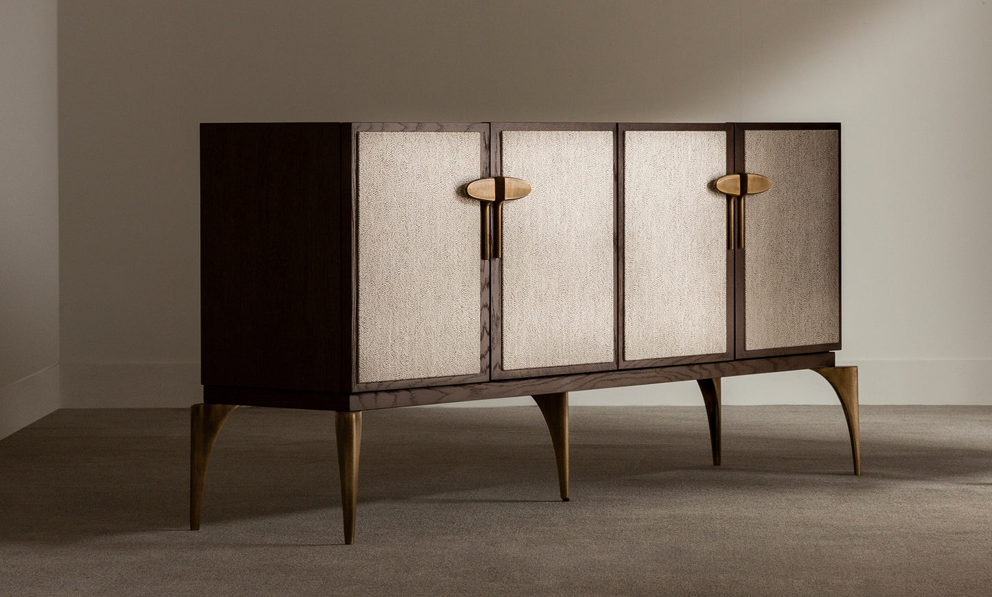 MANOLO SIDEBOARD