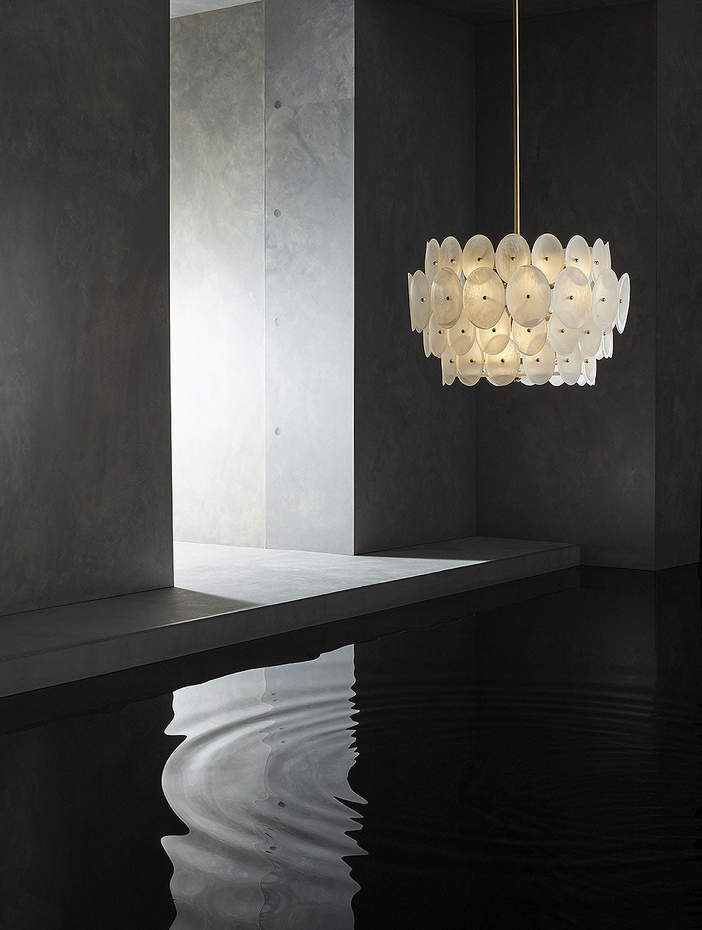 Perle Chandelier in Extra Large