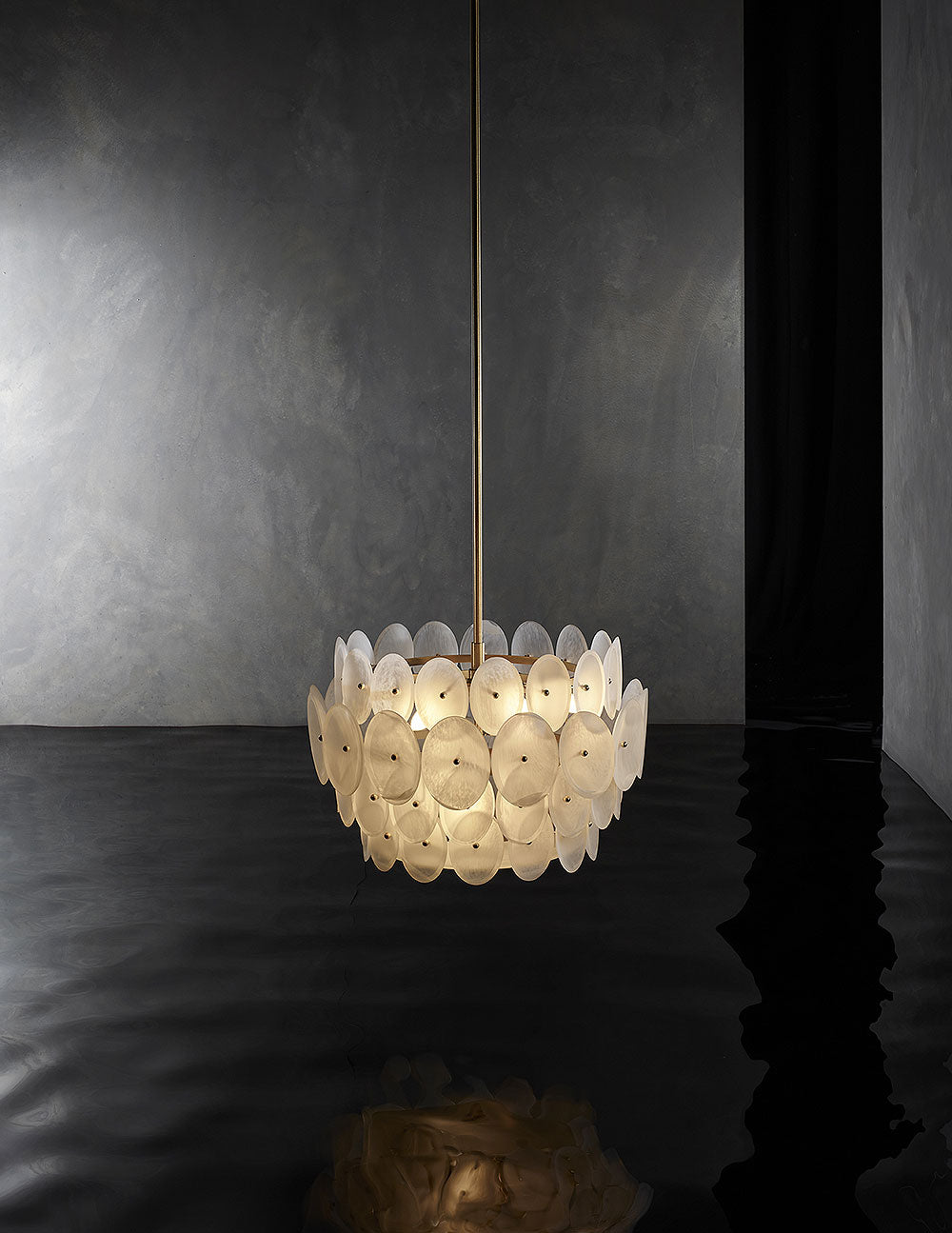 Perle Chandelier in Extra Large