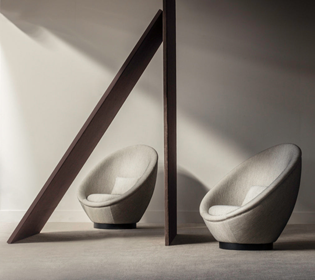 AGGI ARMCHAIR
