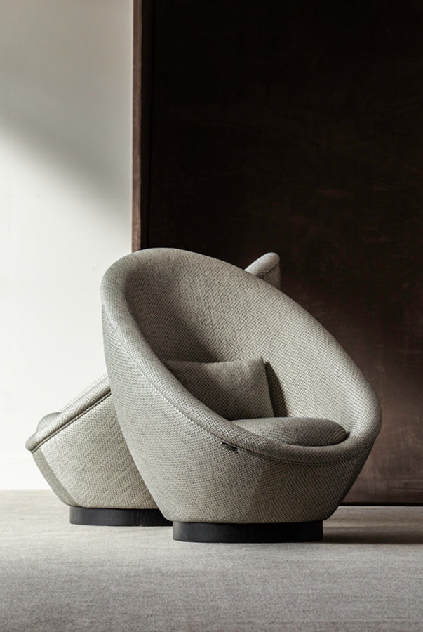 AGGI ARMCHAIR