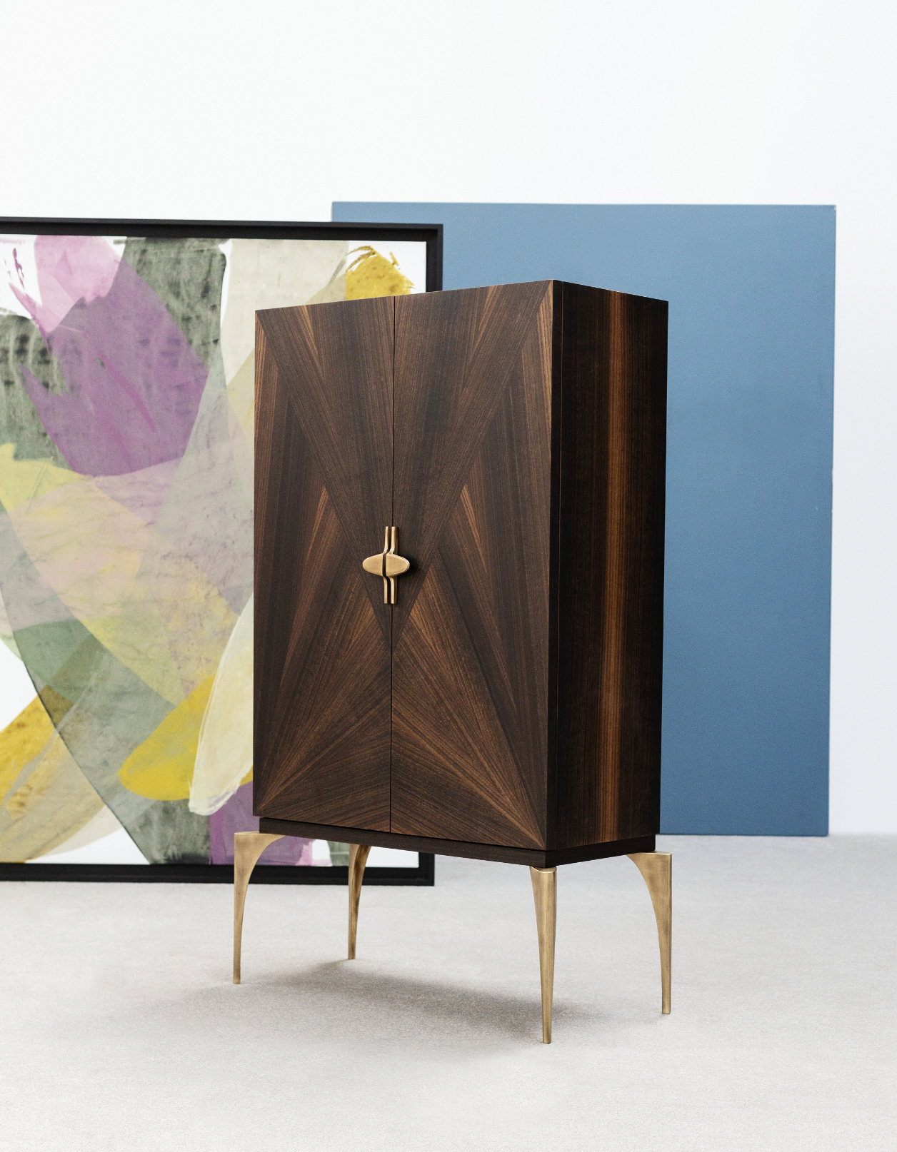ELIOS CABINET