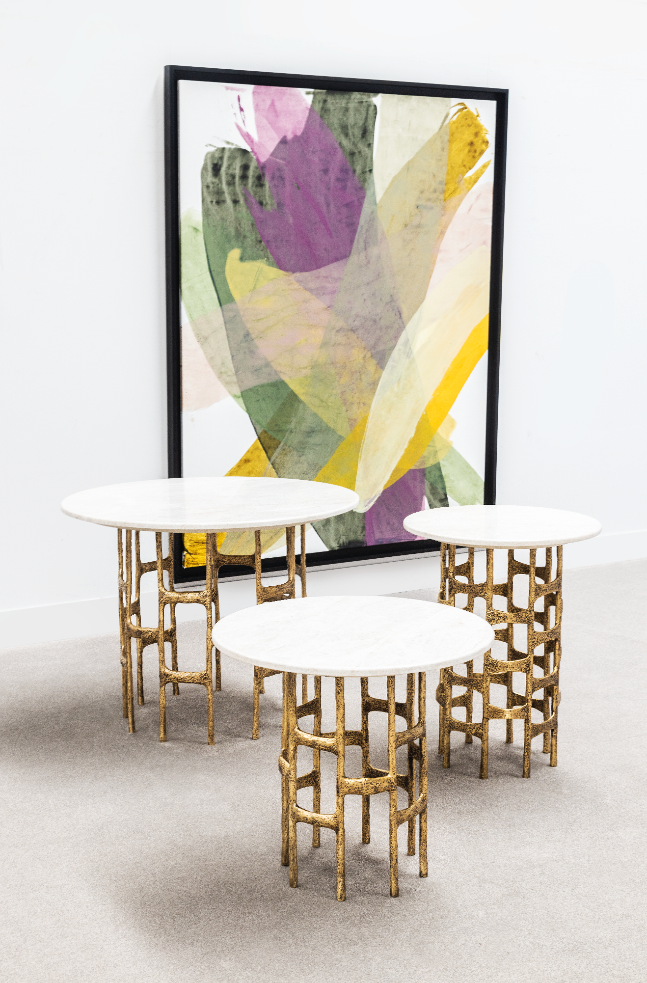 HOFFMAN ROUND DINING