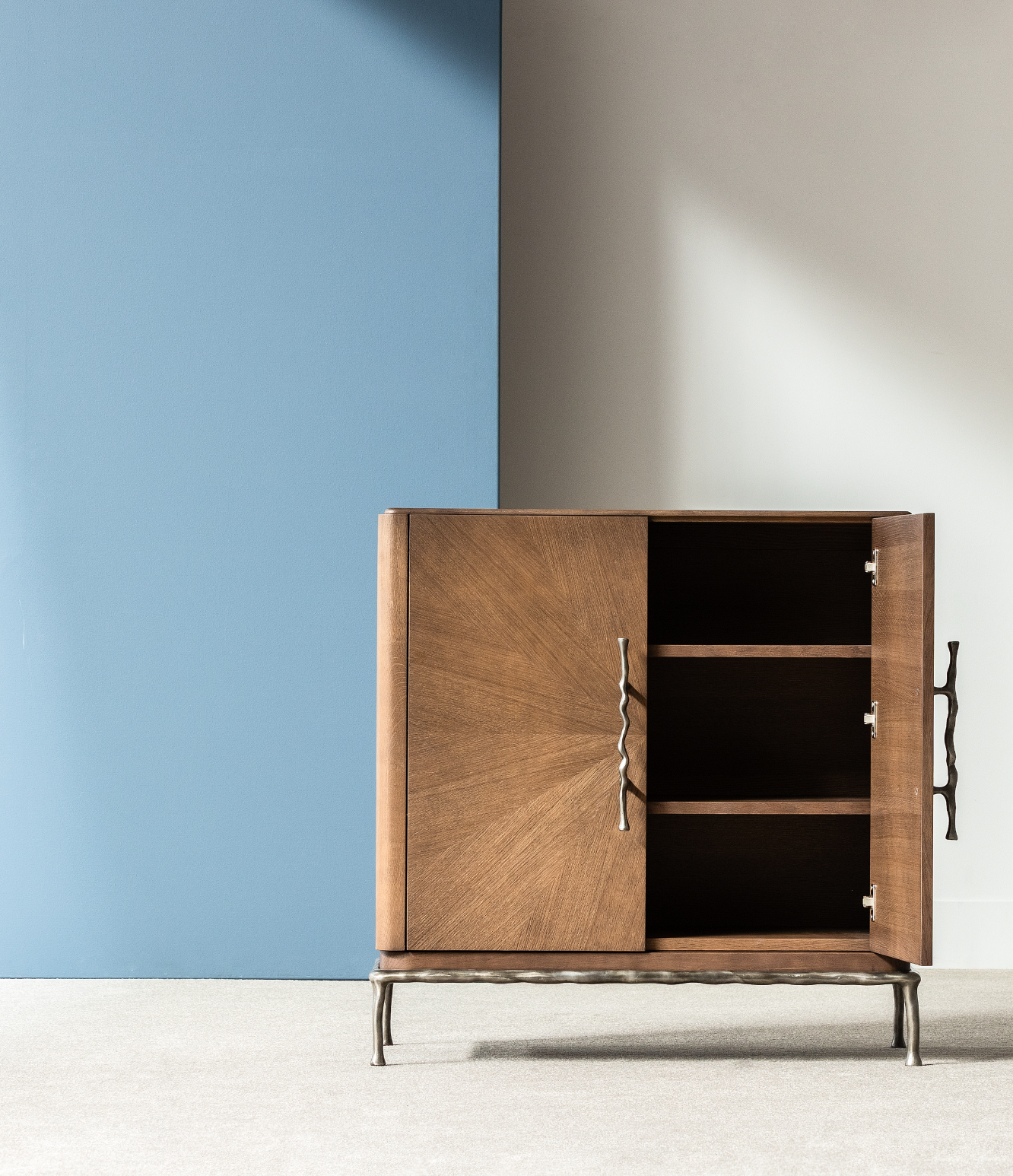 LUPA CABINET