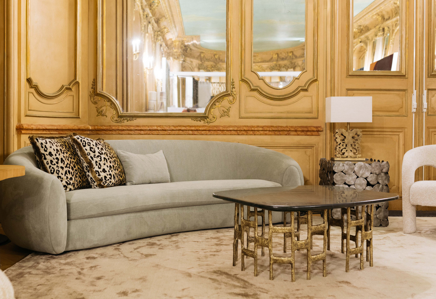 BISCORNET TABLE LAMP