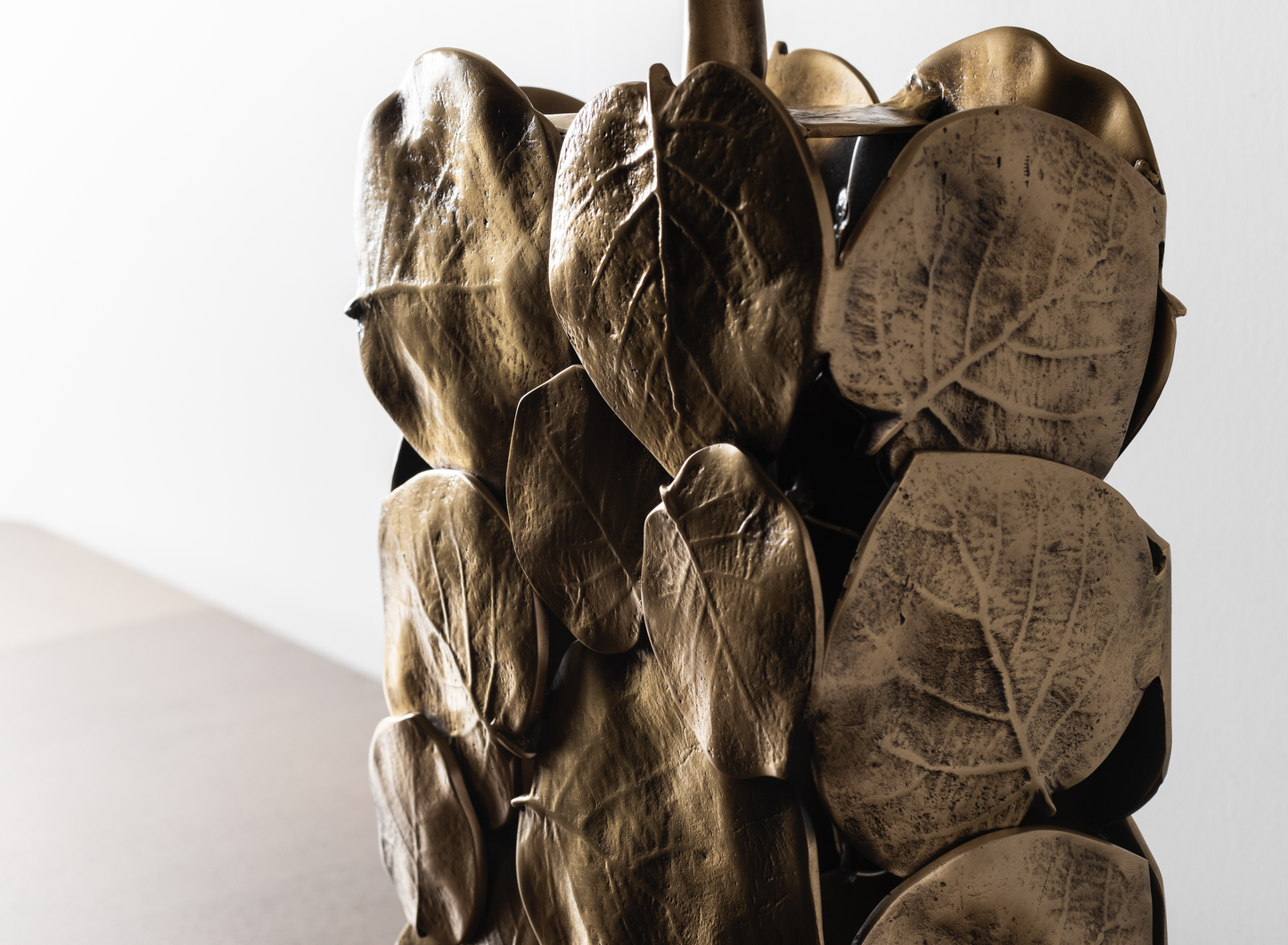 NYMPHEA TABLE LAMP