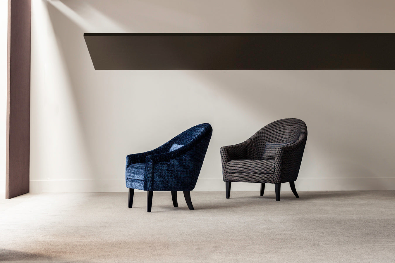 AUGUSTO ARMCHAIR
