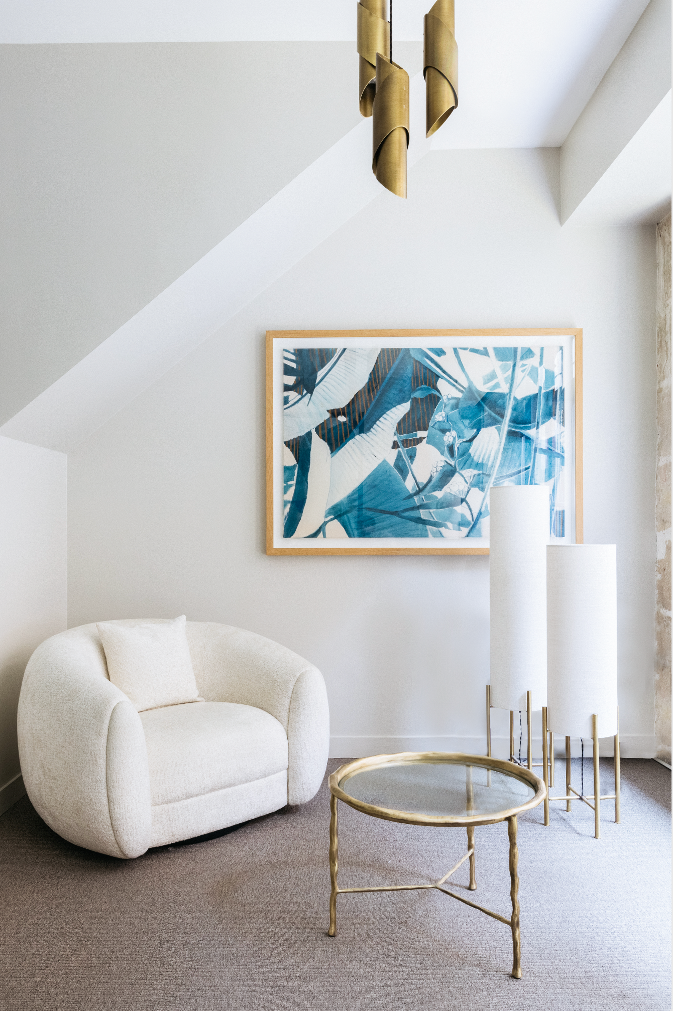 BARNABAS ARMCHAIR