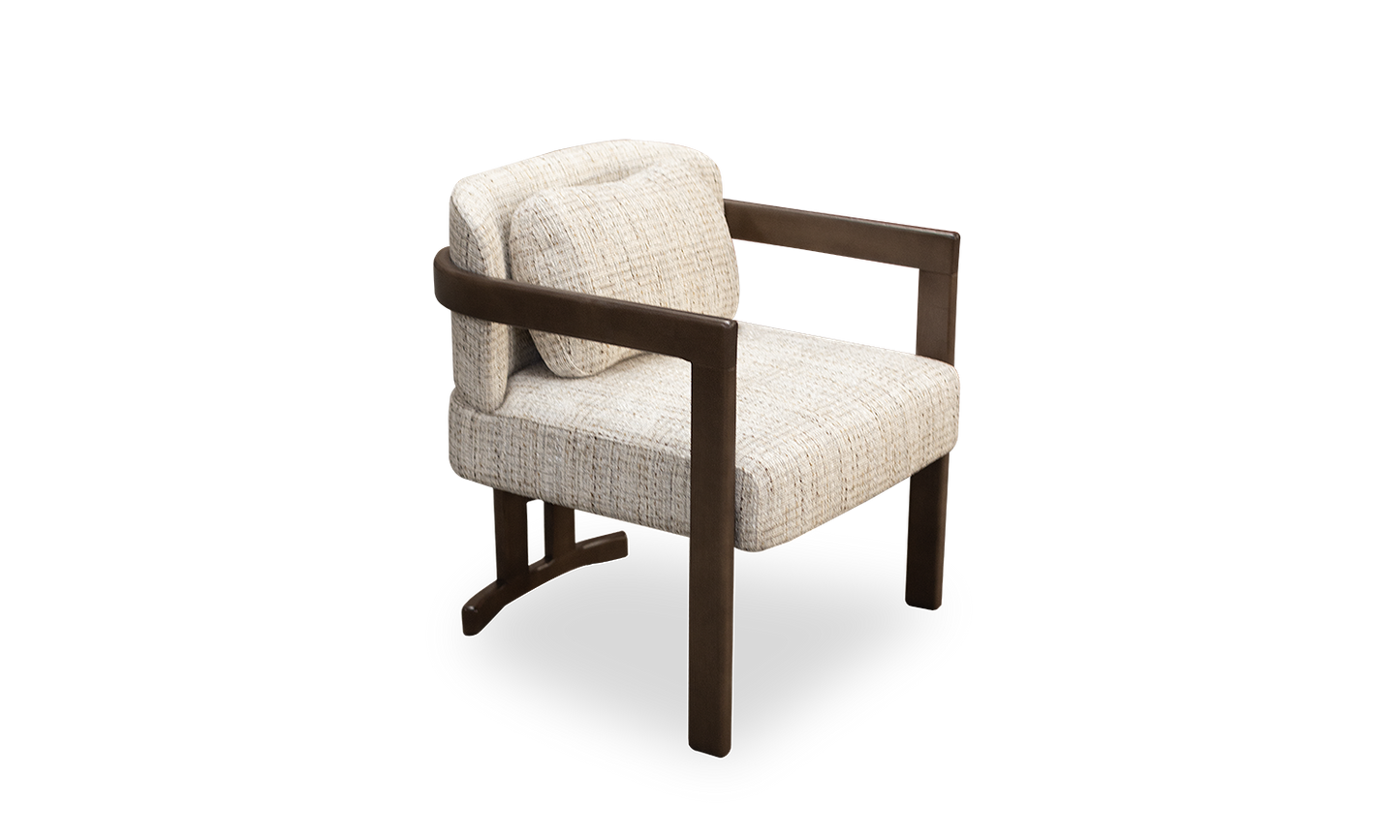 DOROTEA LOUNGE CHAIR
