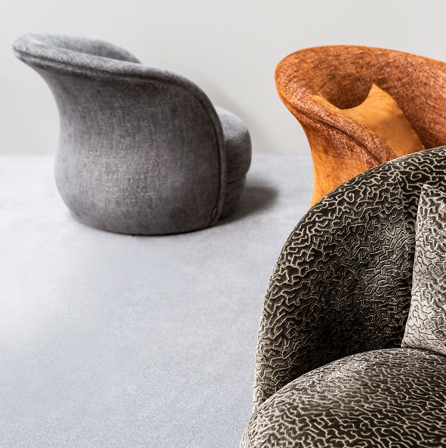 LAURA ARMCHAIR