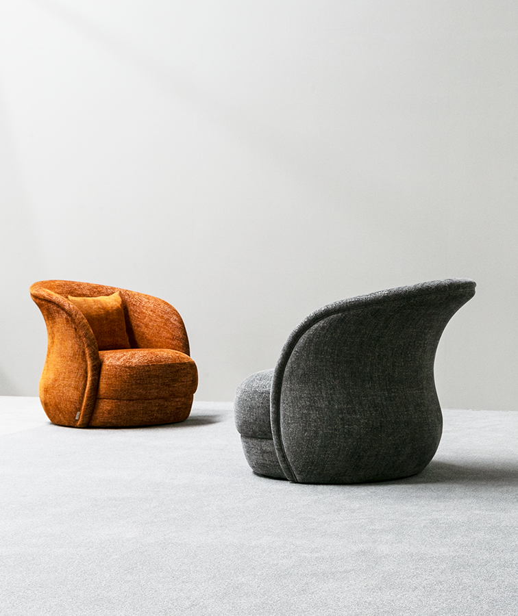 LAURA ARMCHAIR