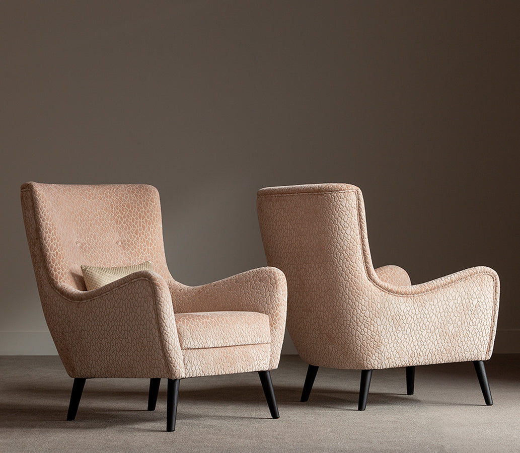 MAXIMO ARMCHAIR