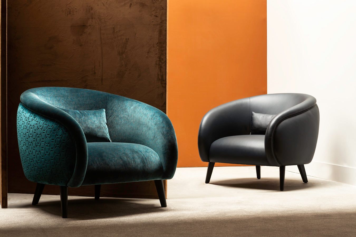OLEG ARMCHAIR