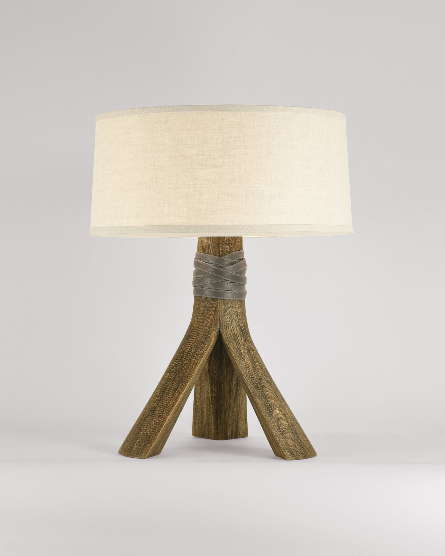 Avanti Table Lamp