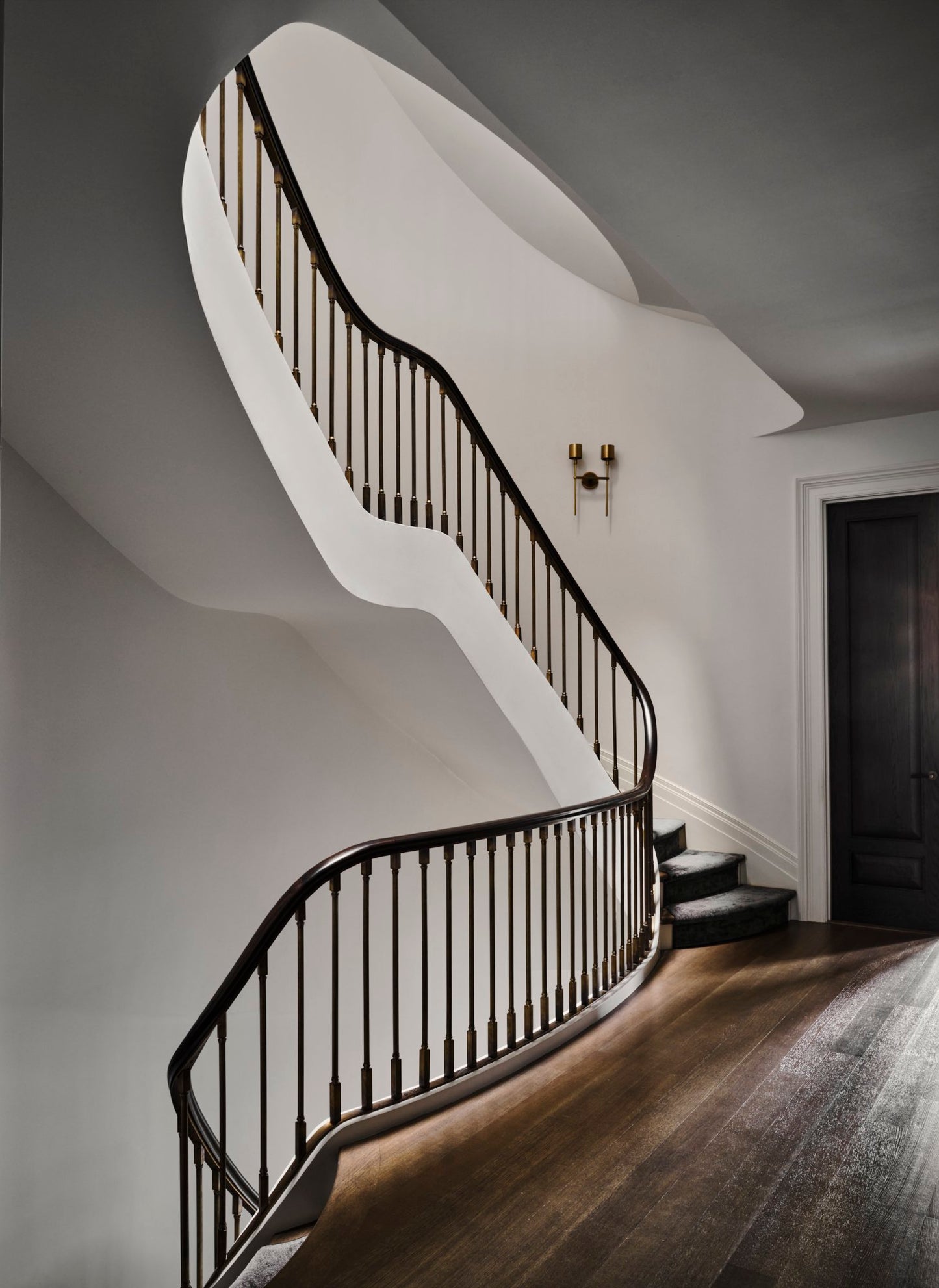 Ventoux Double Arm Sconce