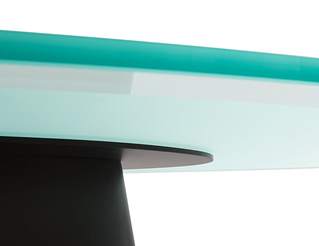 Fuego Oval Dining Table