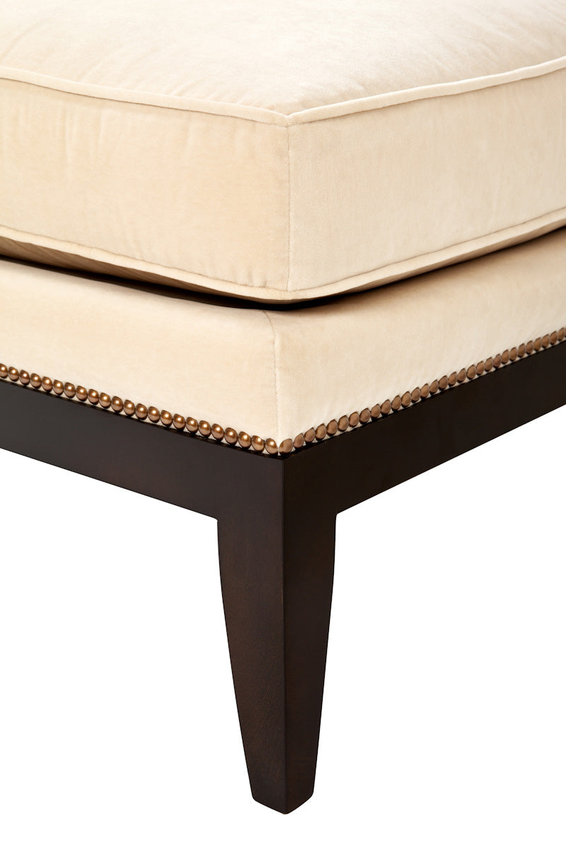 Mulholland Chaise