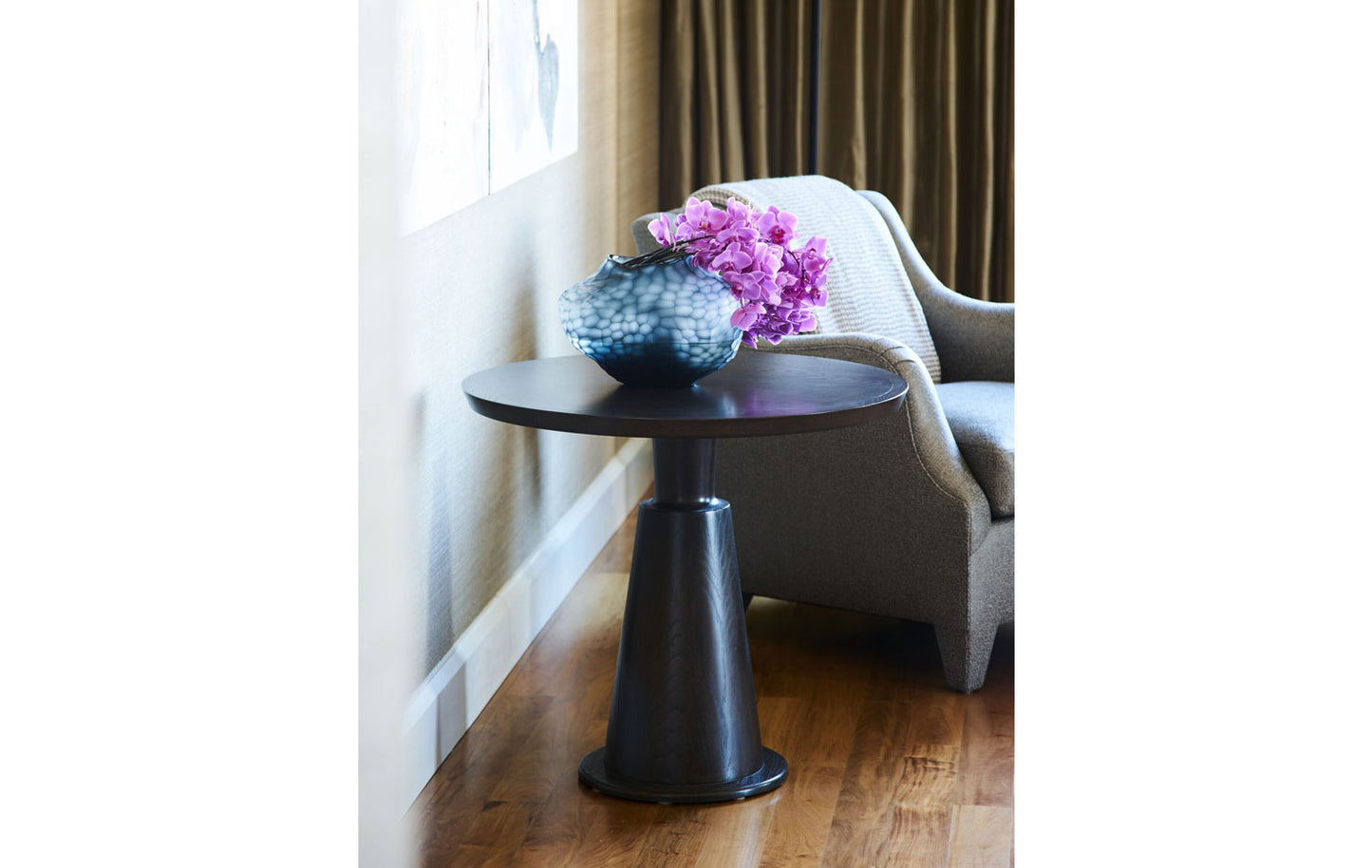 BULLET SIDE TABLE