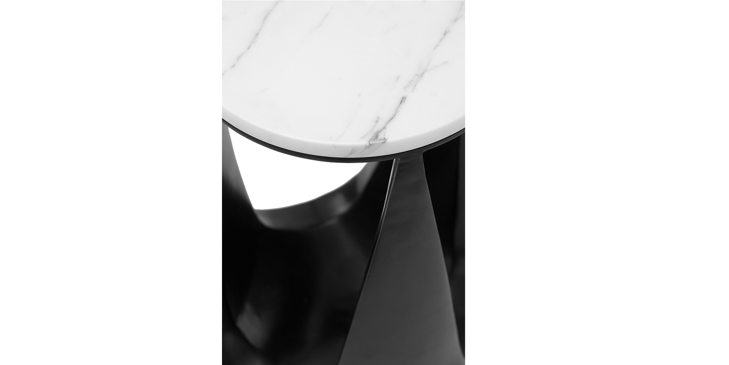 Ulu Cocktail Table