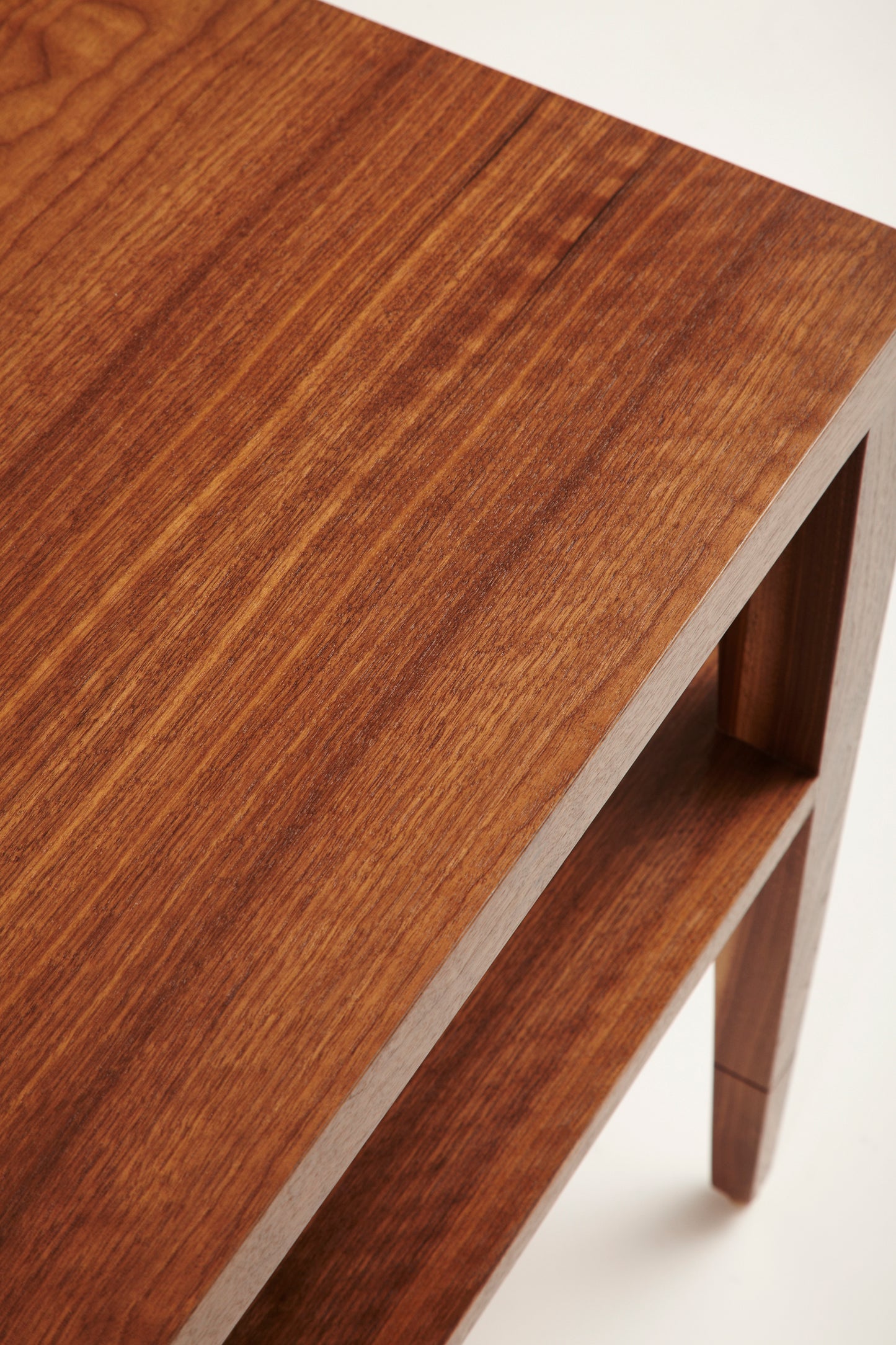 HOPE SIDE TABLE
