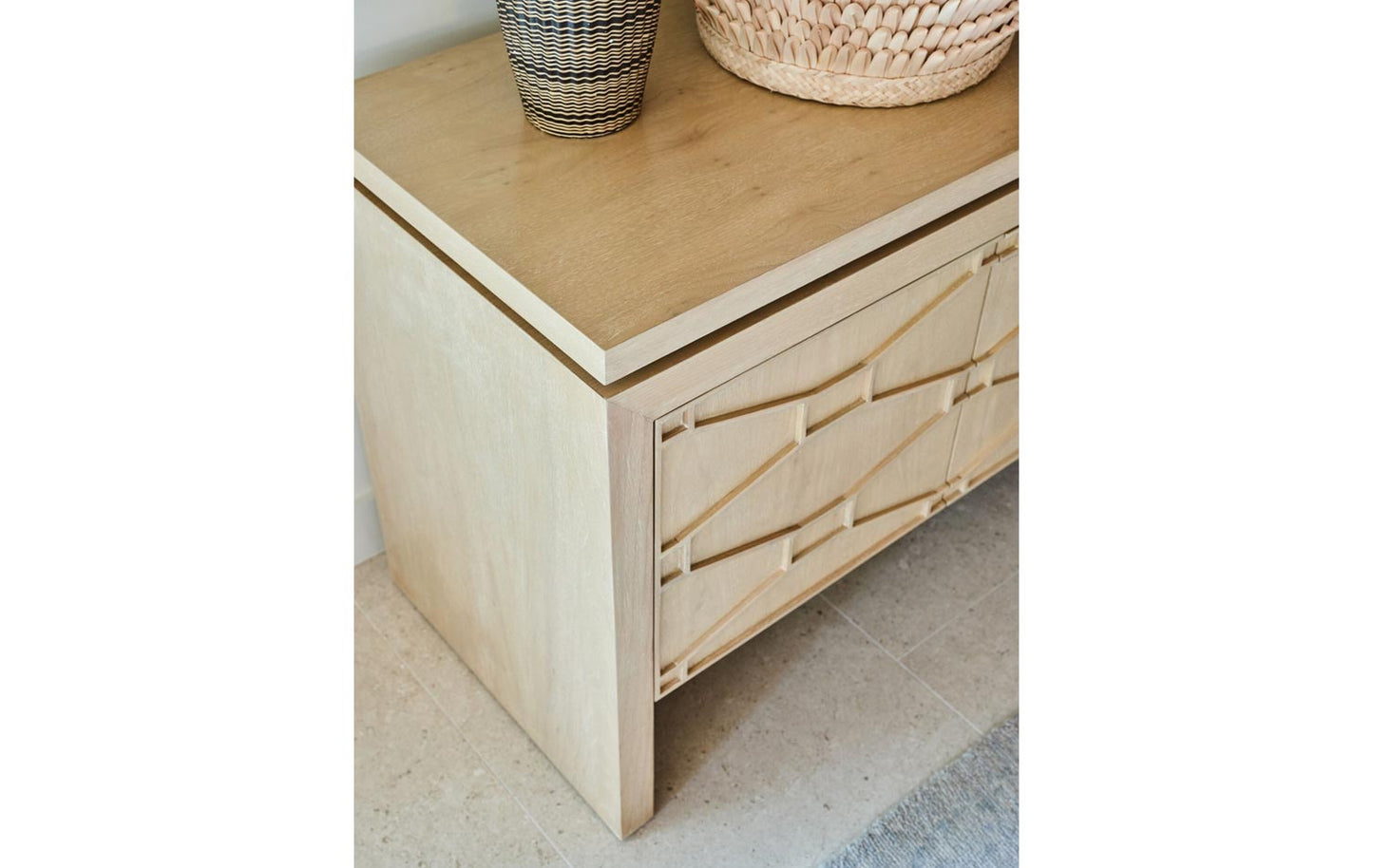 MADDOX CREDENZA