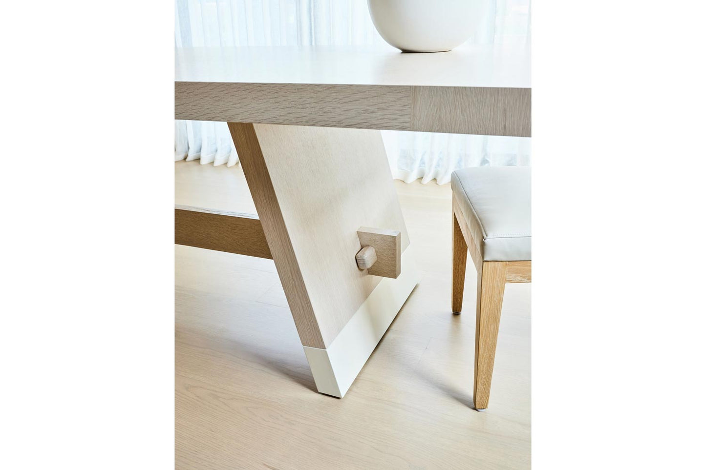 NOBU DINING TABLE