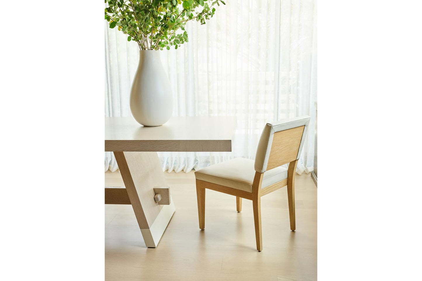 NOBU DINING TABLE