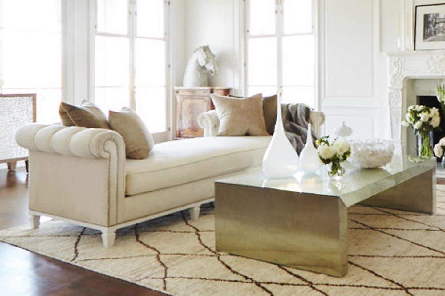 MIRRORED COCKTAIL TABLE