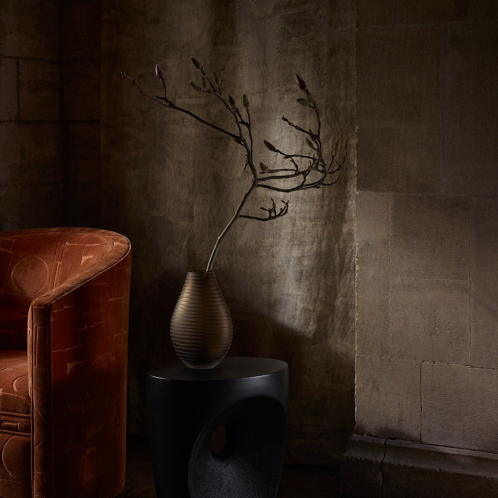 Contour Vase in Aubergine