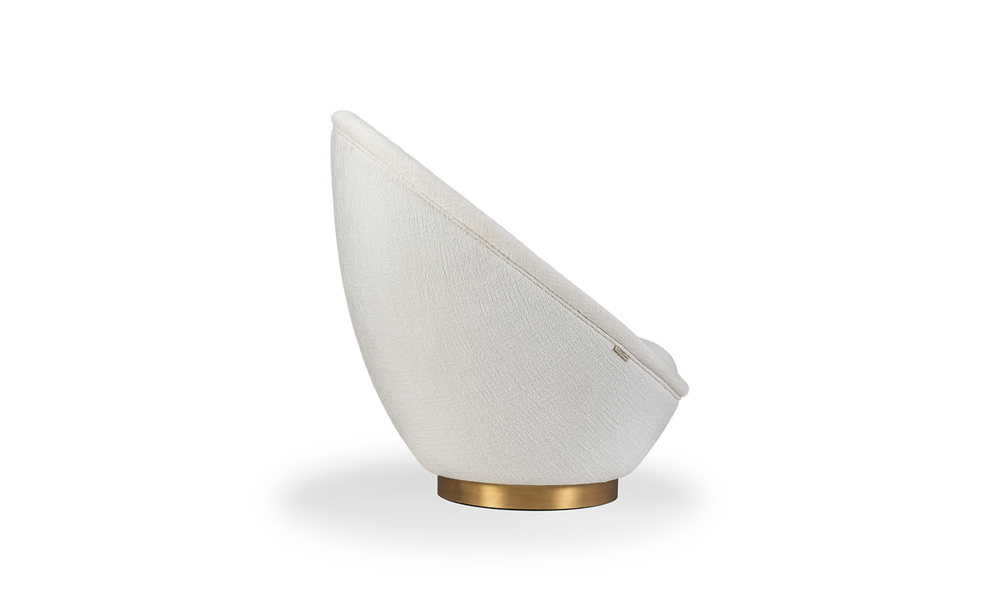 AGGI ARMCHAIR