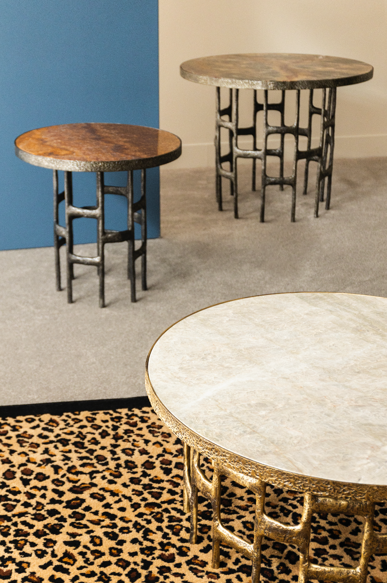 HOFFMAN ROUND DINING