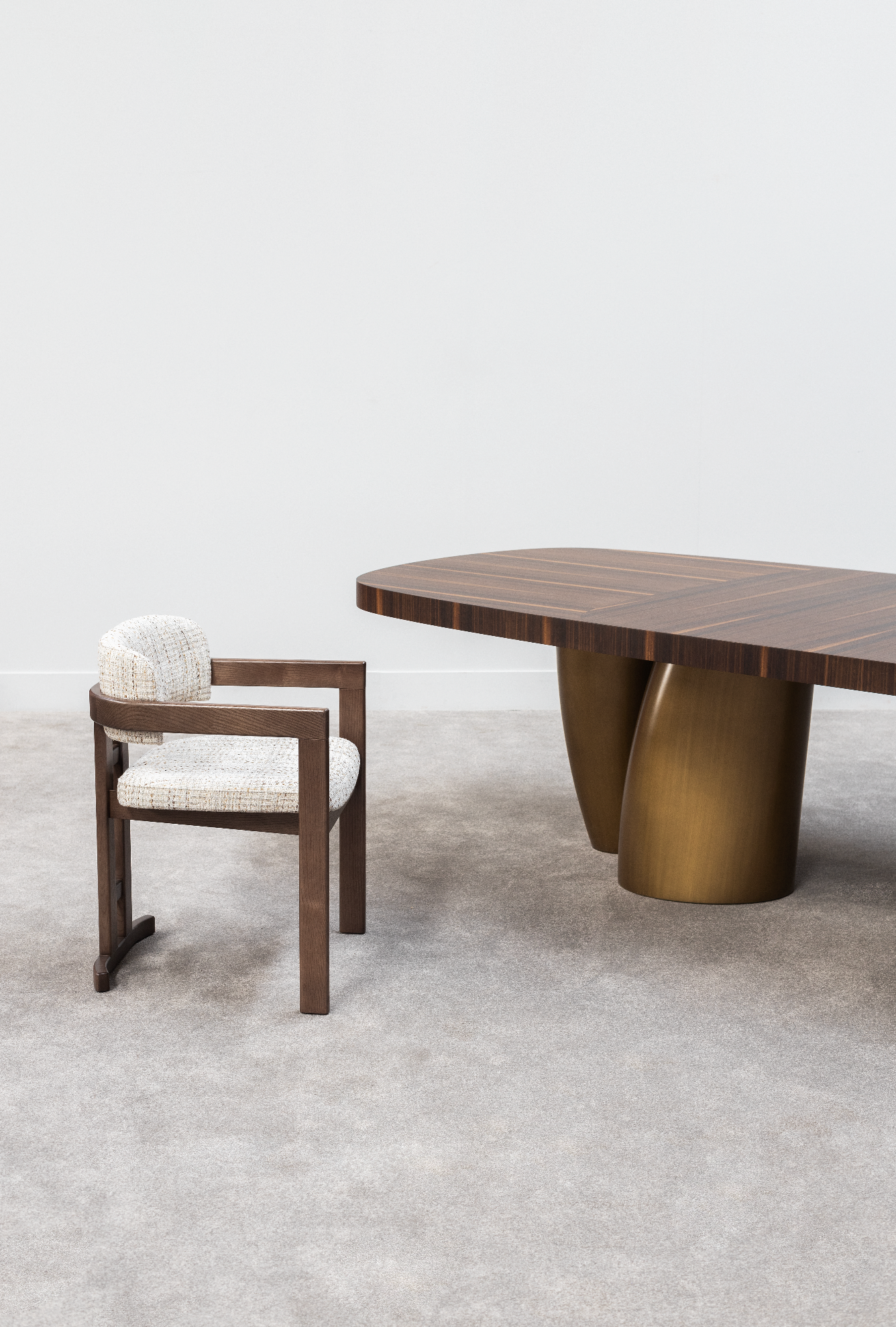 DOROTEA DINING CHAIR
