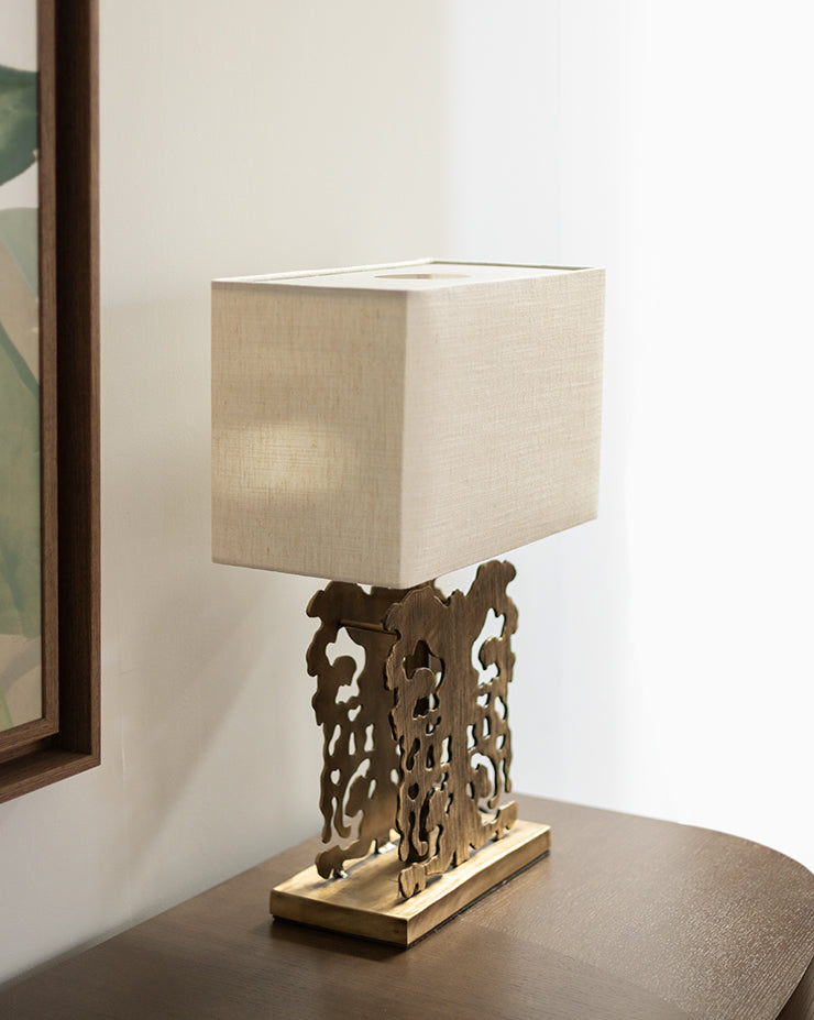BISCORNET TABLE LAMP