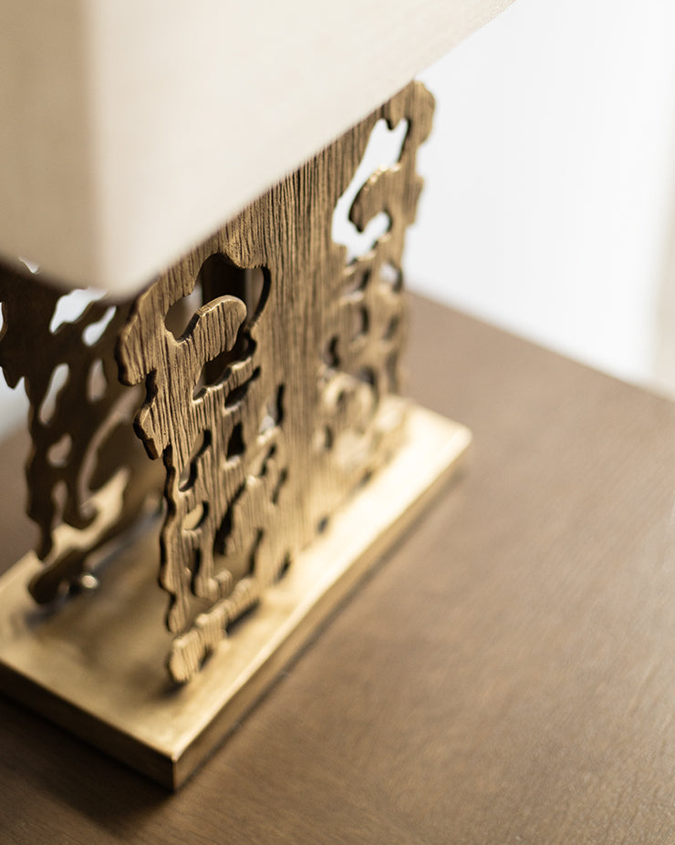 BISCORNET TABLE LAMP