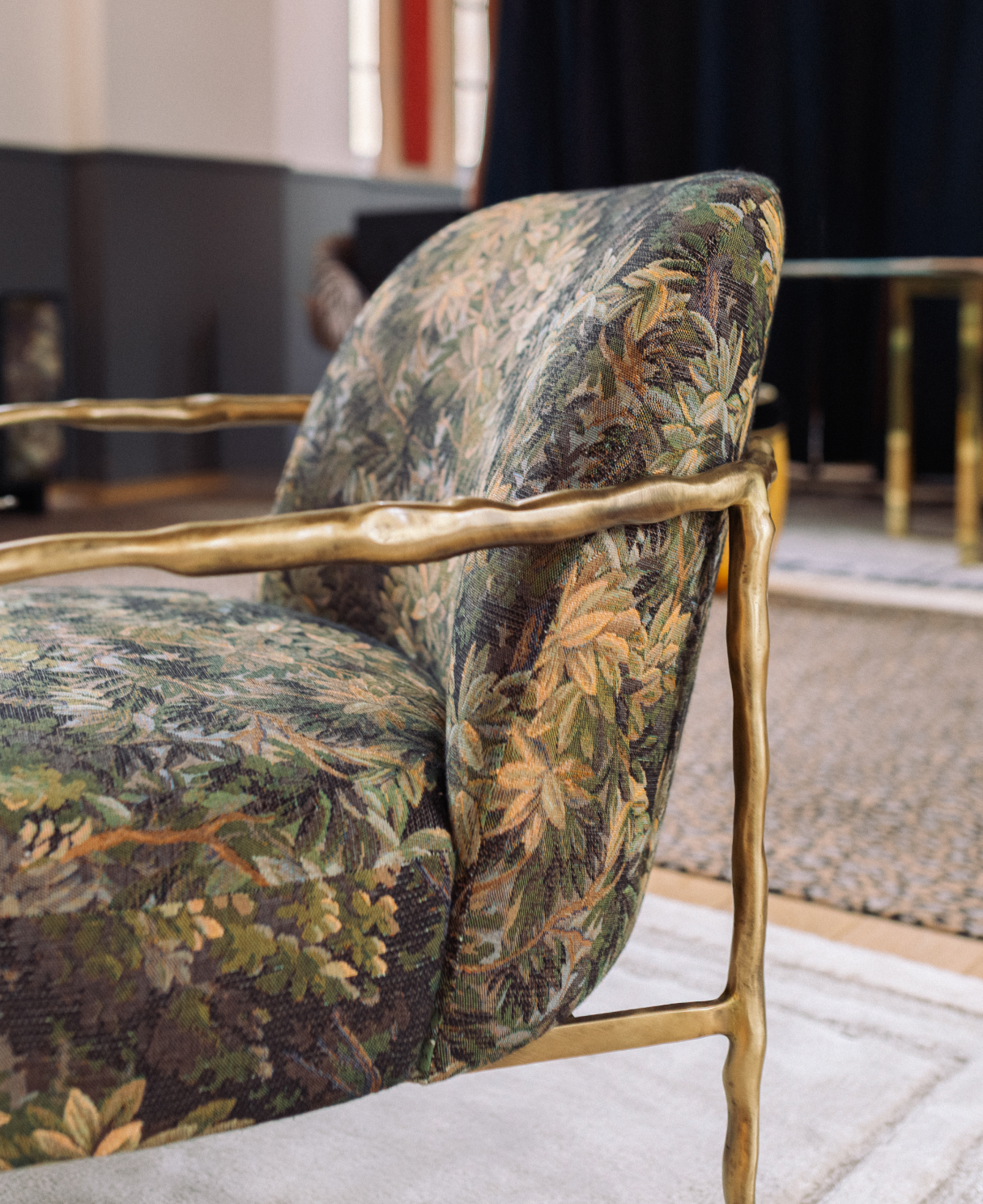 LUPA ARMCHAIR
