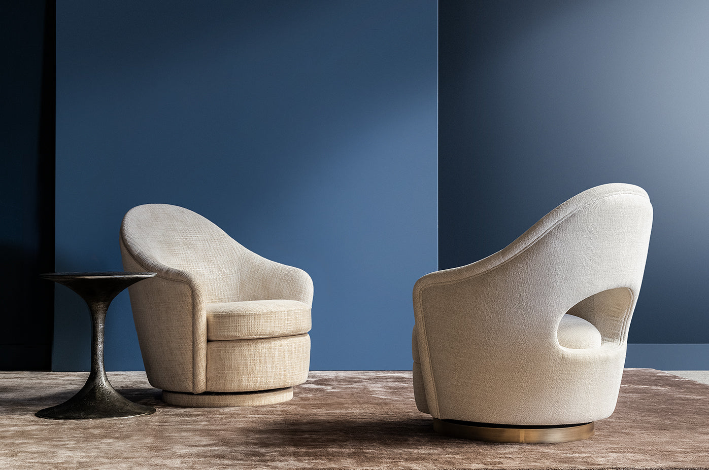 Alba armchair