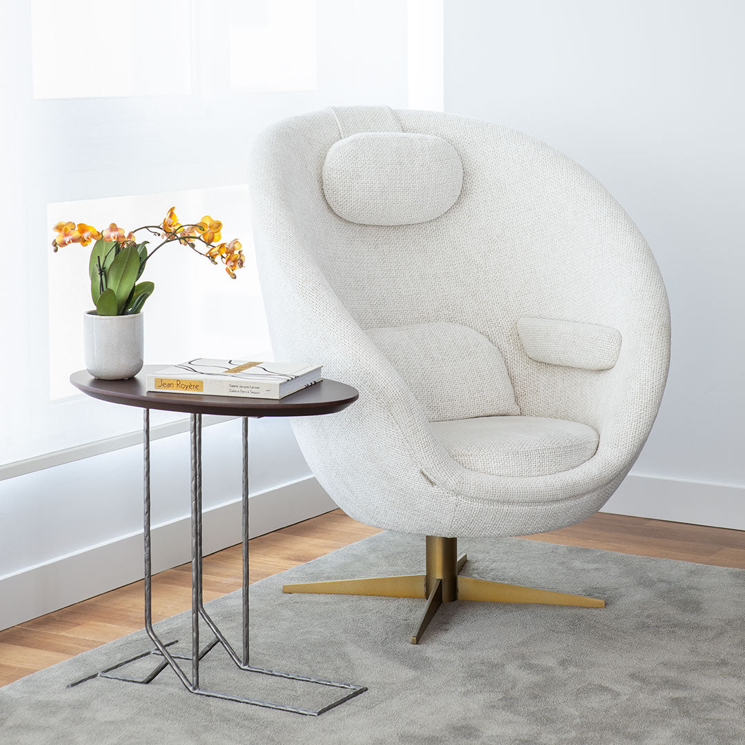 AGATHON ARMCHAIR