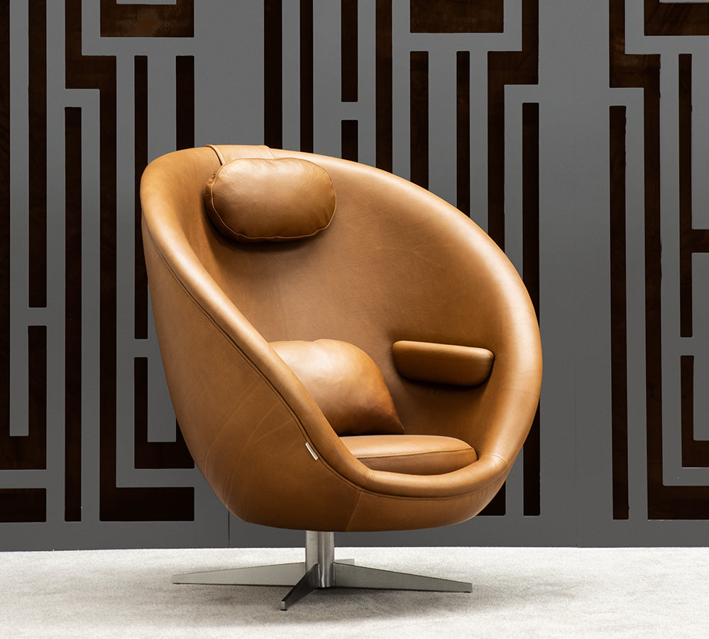 AGATHON ARMCHAIR