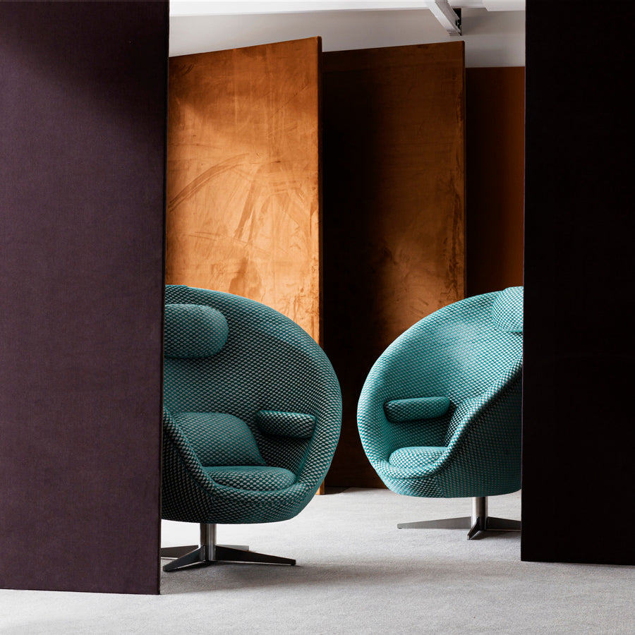 AGATHON ARMCHAIR