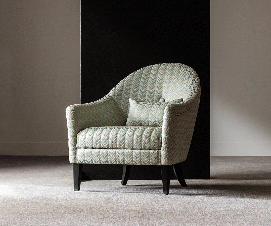 AUGUSTO ARMCHAIR