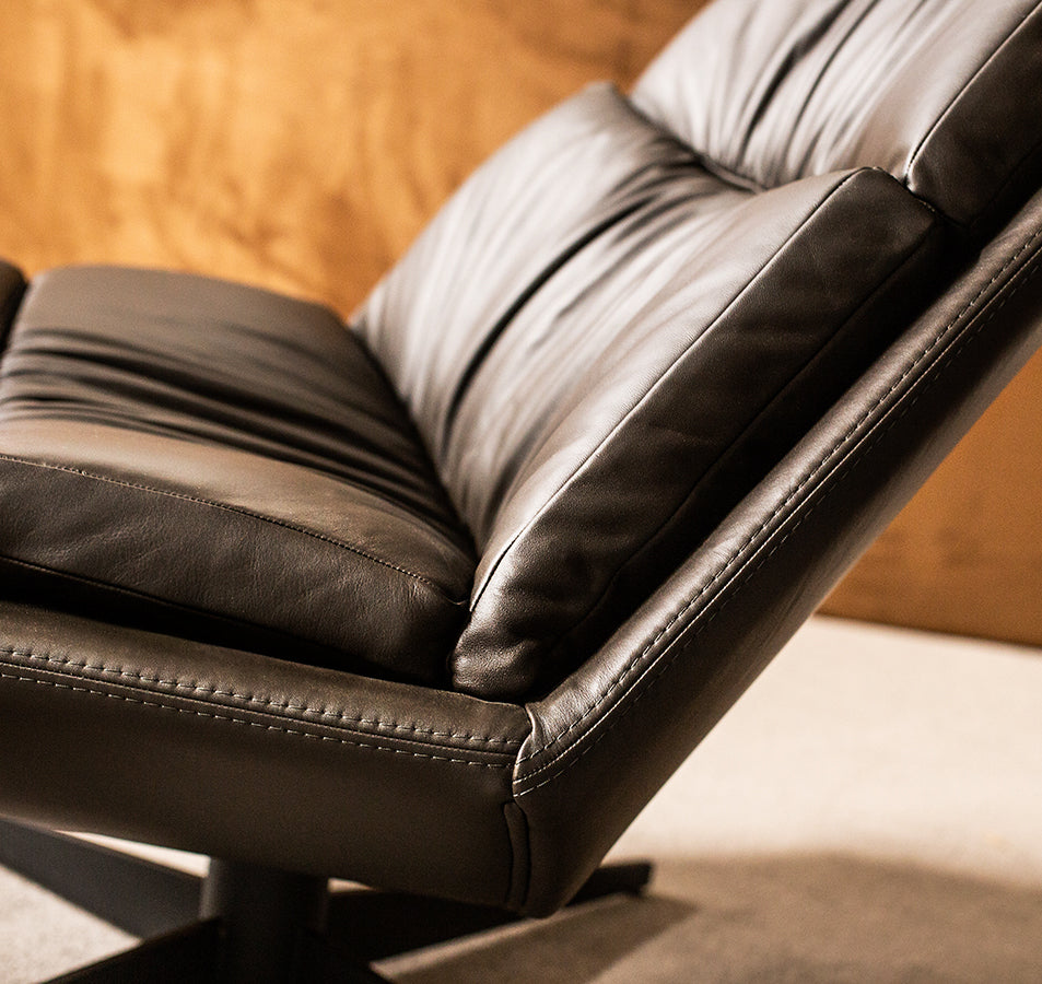 BLAS ARMCHAIR