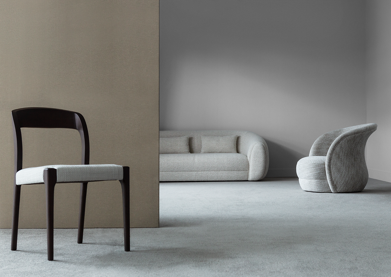 LAURA ARMCHAIR