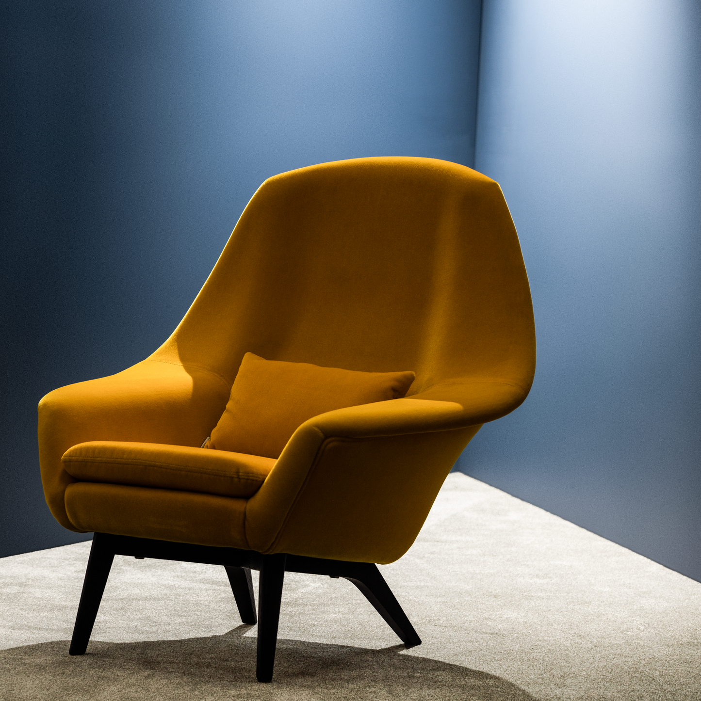 OLAF ARMCHAIR