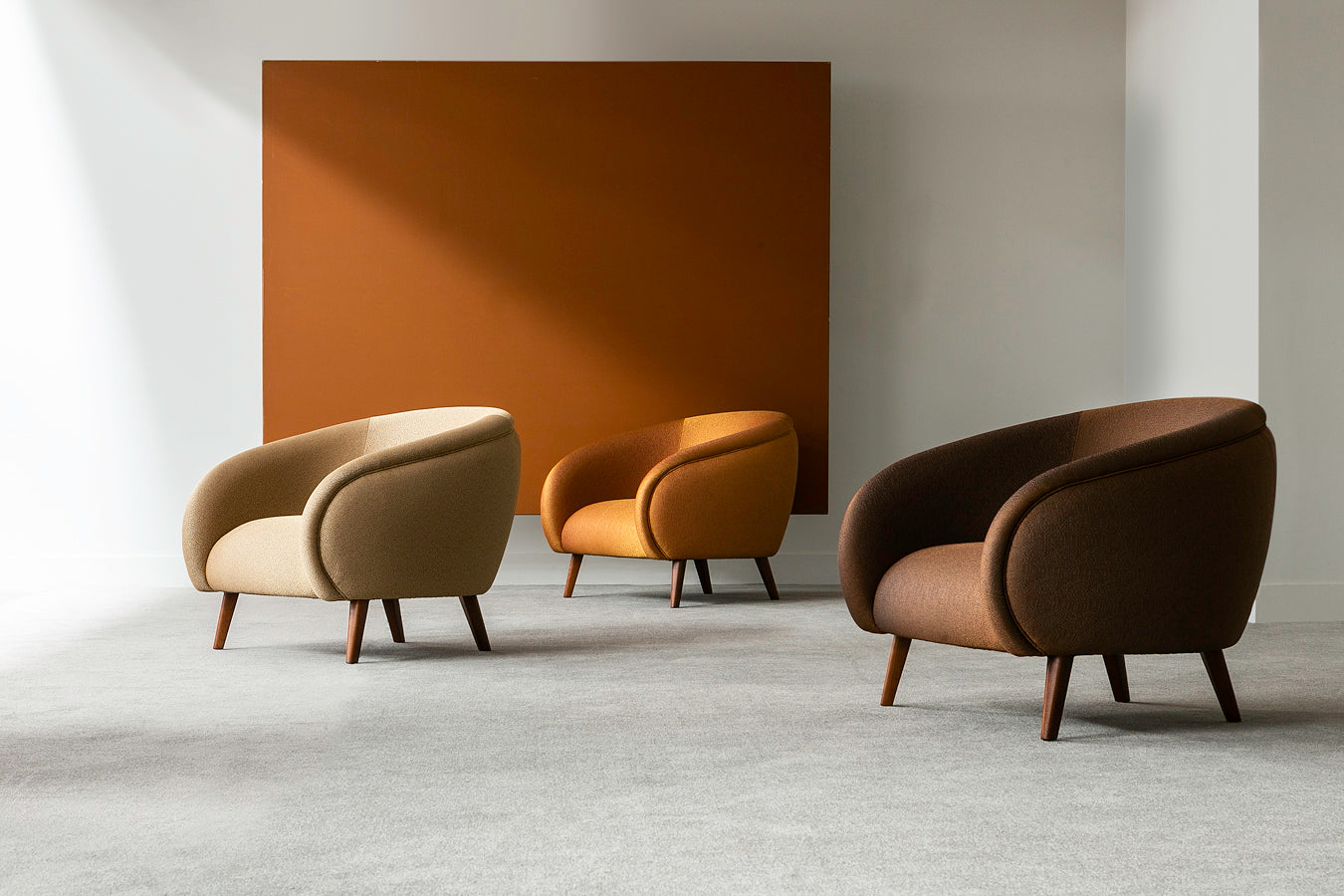 OLEG ARMCHAIR