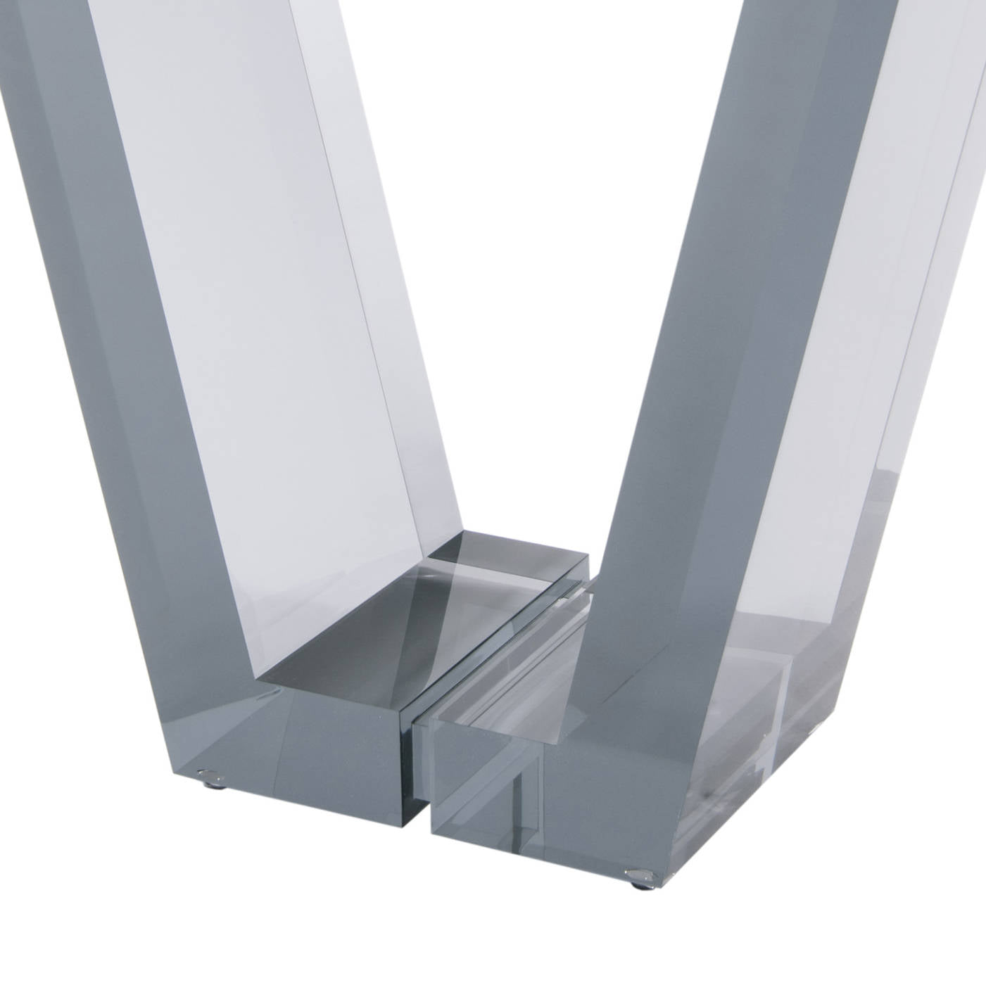 Bellage Console, Chinchilla