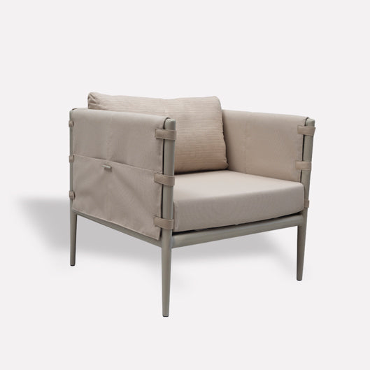 DUNE In/Outdoor Armchair