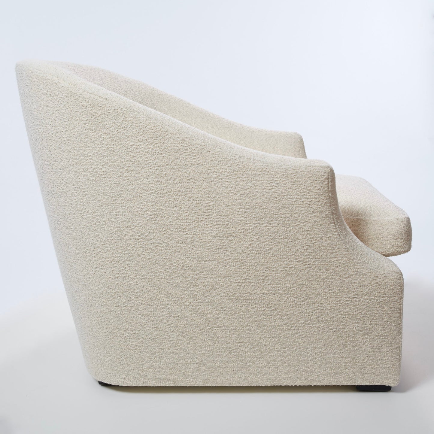 Eos Swivel Lounge Chair