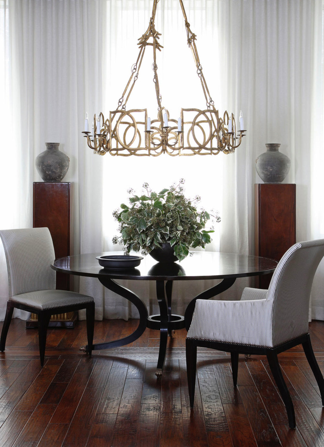 Fournir Collection – J NELSON